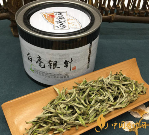 福鼎白毫銀針多少錢(qián)一斤 福鼎白茶白毫銀針價(jià)格2021