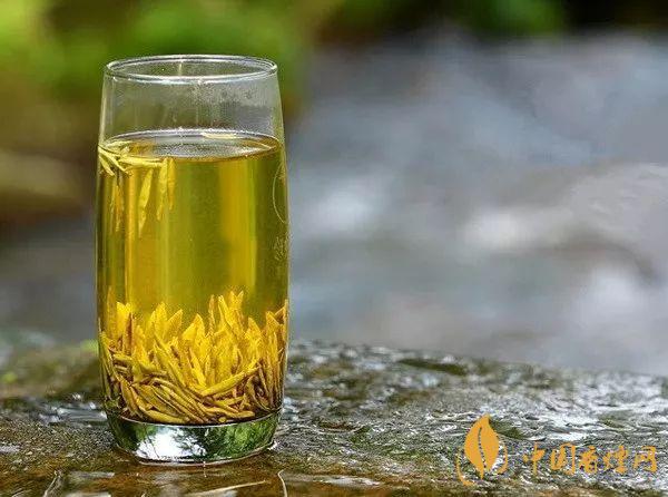 黃茶應(yīng)該怎么選擇-如何辨別黃茶的真?zhèn)? />
                        </a>
                    </div>
                    <a target=