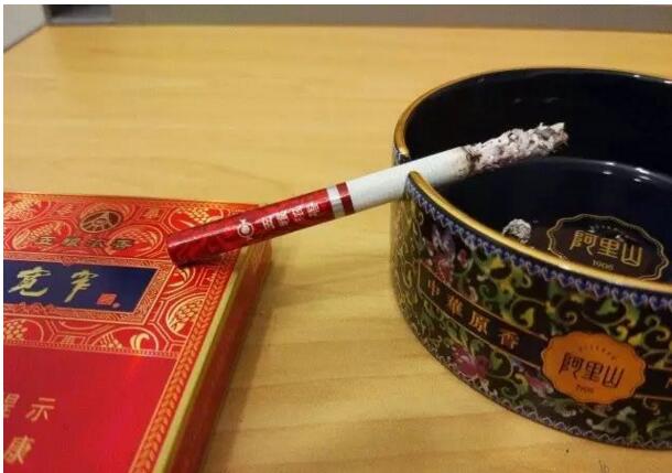 寬窄五糧濃香，香煙邂逅五糧液你值得擁有