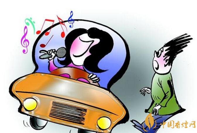 開車抽煙扣分嗎，2018年開車抽煙如何處罰