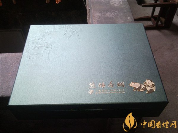 熊貓香煙禮盒價(jià)格多少 熊貓香煙綠色禮盒圖片