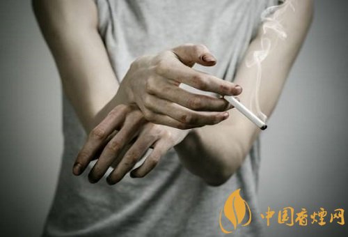 看完吸煙的這些好處 你還會(huì)戒煙嗎